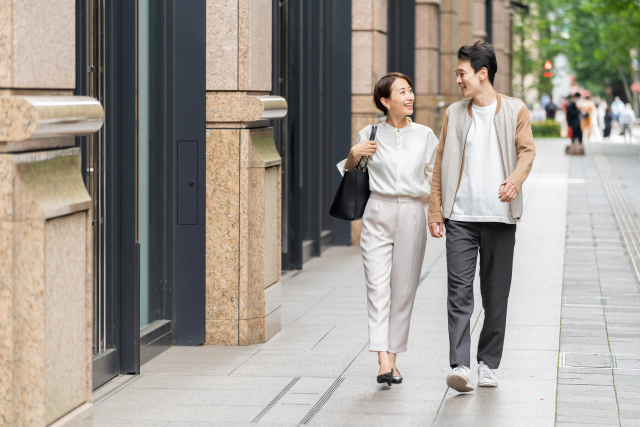 ディズニーデート付き合う前はあり？手をつなぐのはありか告白はなしかも解説！